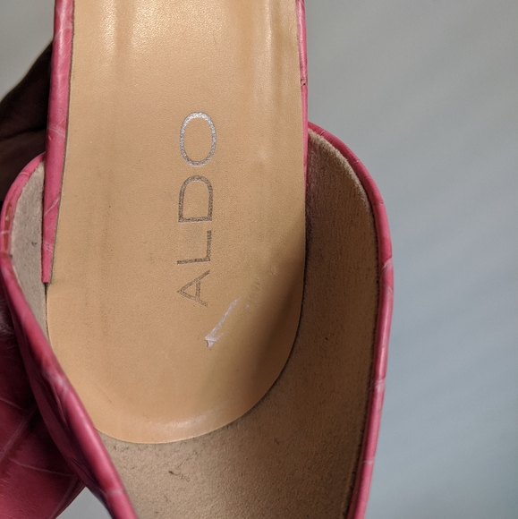 Aldo Crocodile Texture Leather Heels - Picture 8 of 10